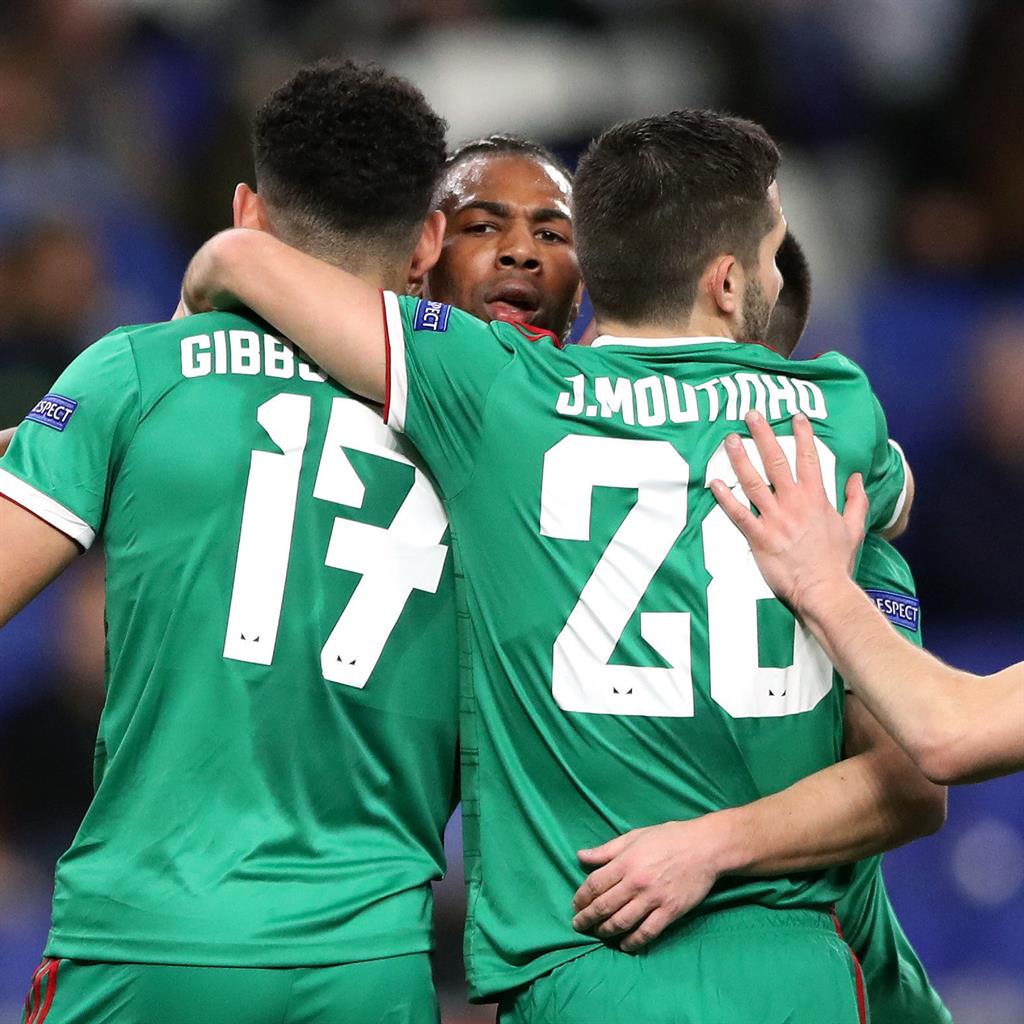 Wolves reach last 16 of Europa League