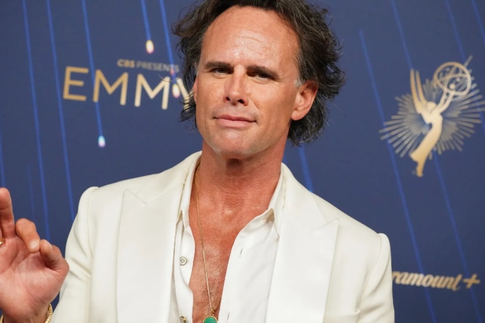Walton Goggins’ Snake Jewelry at the Emmys Is a Direct Nod to ‘The White Lotus’ — And Shoppable Online