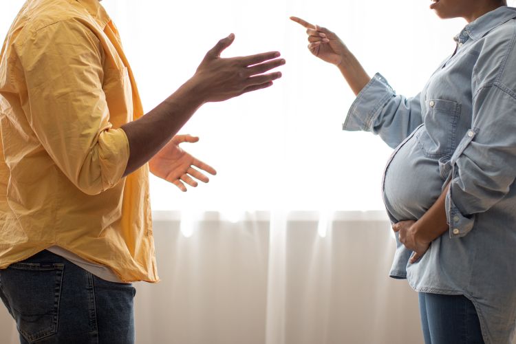 Wife Doesn’t Want Untrustworthy Mother-in-Law to Know the Sex of Her Baby. Now, Husband Thinks It’s ‘Unfair’ to ‘Punish’ His Mom