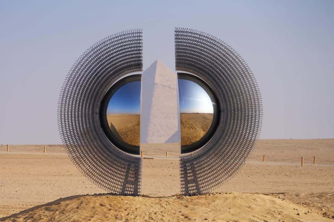 “Forever is Now” exhibition opens today at the Giza Pyramids, featuring 10 renowned contemporary piece of art