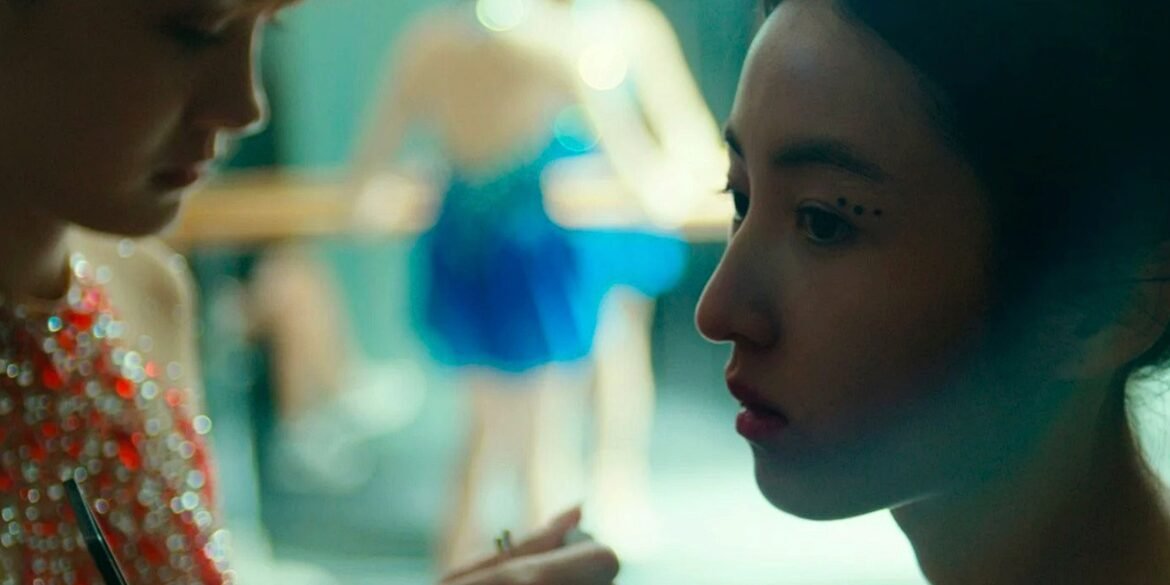 ‘Girl on Edge’ Review: A Mother and Daughter Hit Thin Ice in Zhou Jinghao’s Alluring but Unsatisfactory Skating Drama